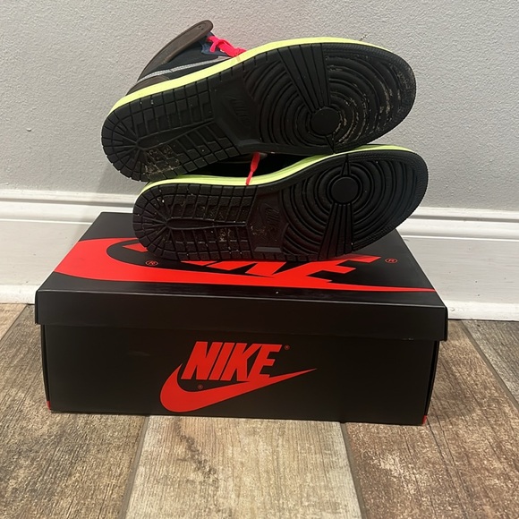 Air Jordan 1 Retro High Og - Picture 5 of 8